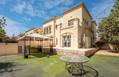 فيلا - 2 غرف نوم - 3 حمامات للايجار في الينابيع 2 - الينابيع - دبي