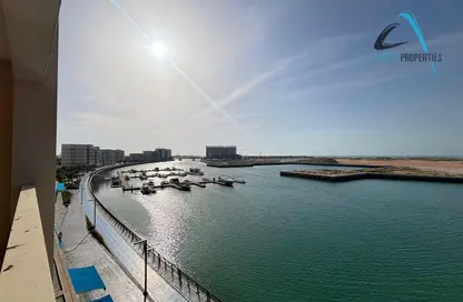 شقة - 2 غرف نوم - 3 حمامات للايجار في 12B البحيرة - لاجون - ميناء العرب - راس الخيمة - رأس الخيمة