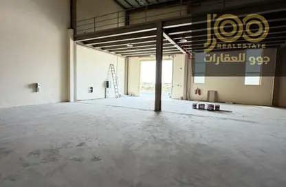 Warehouse - Studio - 1 Bathroom for rent in Umm Al Thuoob - Umm Al Quwain
