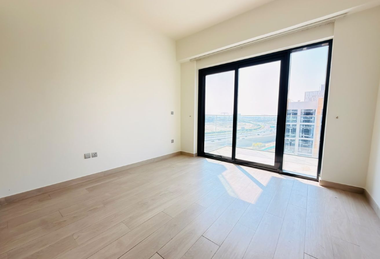 High floor | Vacant | Spacious Layout gallery image