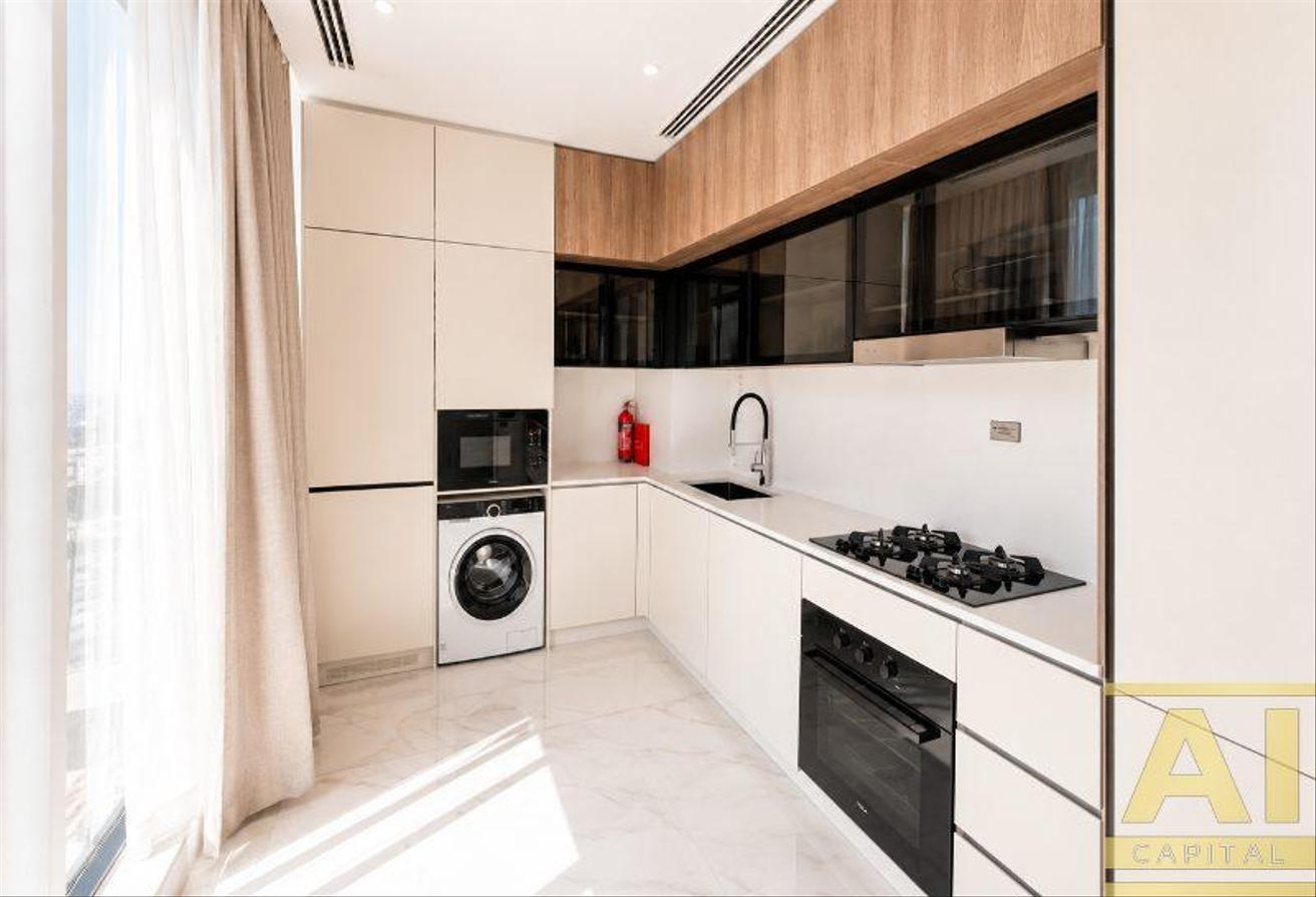 Spacious 2 Bed | Huge Balcony | Furnished Unit photo 5