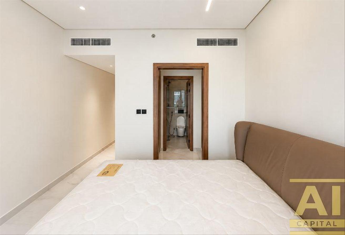 Spacious 2 Bed | Huge Balcony | Furnished Unit photo 8