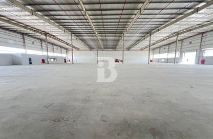 Warehouse - Studio for rent in Saih Shuaib 3 - Dubai Industrial City - Dubai