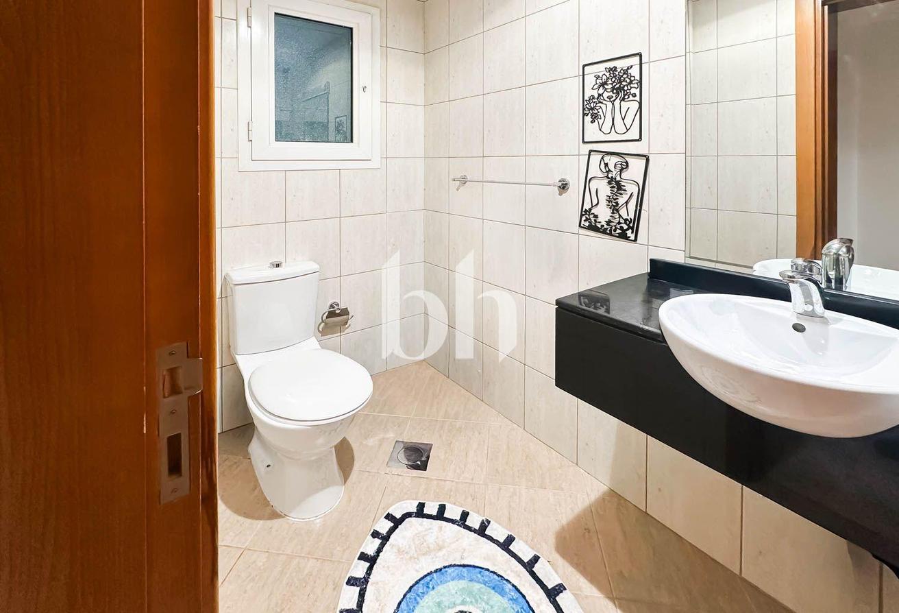 Large Layout | Fully Furnished | Multiple Cheques photo 9