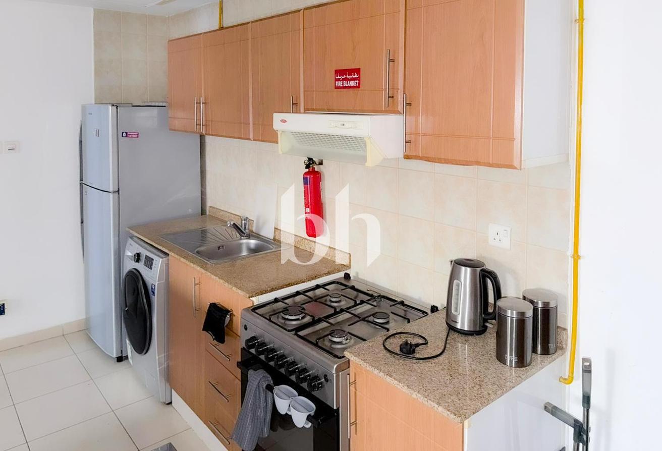 Large Layout | Fully Furnished | Multiple Cheques photo 6