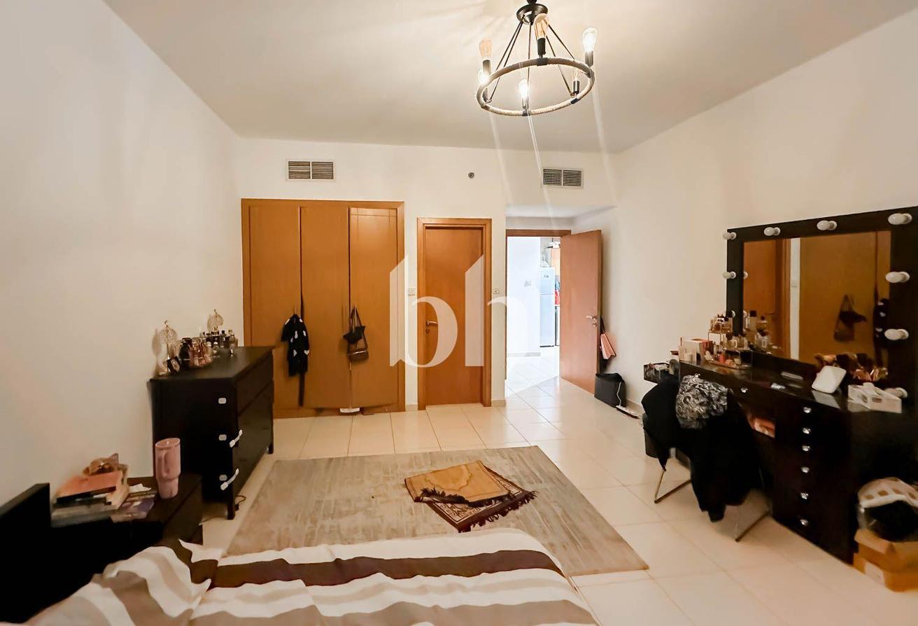 Large Layout | Fully Furnished | Multiple Cheques photo 7