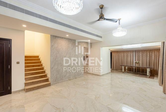 56948117 - Property Image 3