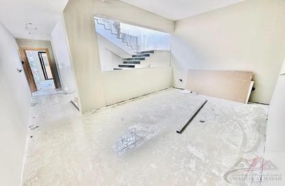 Apartment - 5 - 7 for rent in Al Hooshi Villas - Hoshi - Al Badie - Sharjah