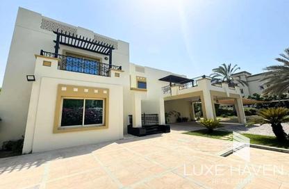 Villa - 5 Bedrooms - 6 Bathrooms for rent in Sector H - Emirates Hills - Dubai Villa - 5 Bedrooms - 6 Bathrooms for rent in Sector H - Emirates Hills - Dubai