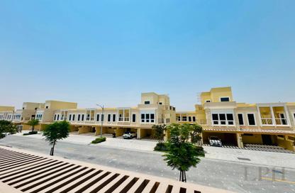 Townhouse - 4 - 5 for rent in Malta - Damac Lagoons - Dubai