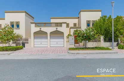 Villa - 4 Bedrooms - 5 Bathrooms for rent in Regional Large - Regional - Jumeirah Park - Dubai