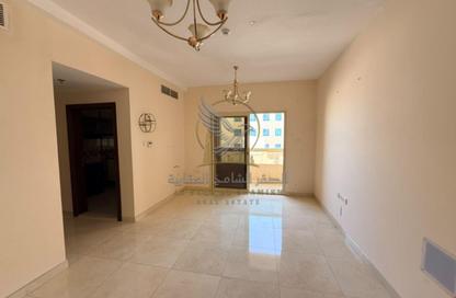Apartment - 1 - 2 for rent in Al Majaz 3 - Al Majaz - Sharjah Apartment - 1 - 2 for rent in Al Majaz 3 - Al Majaz - Sharjah
