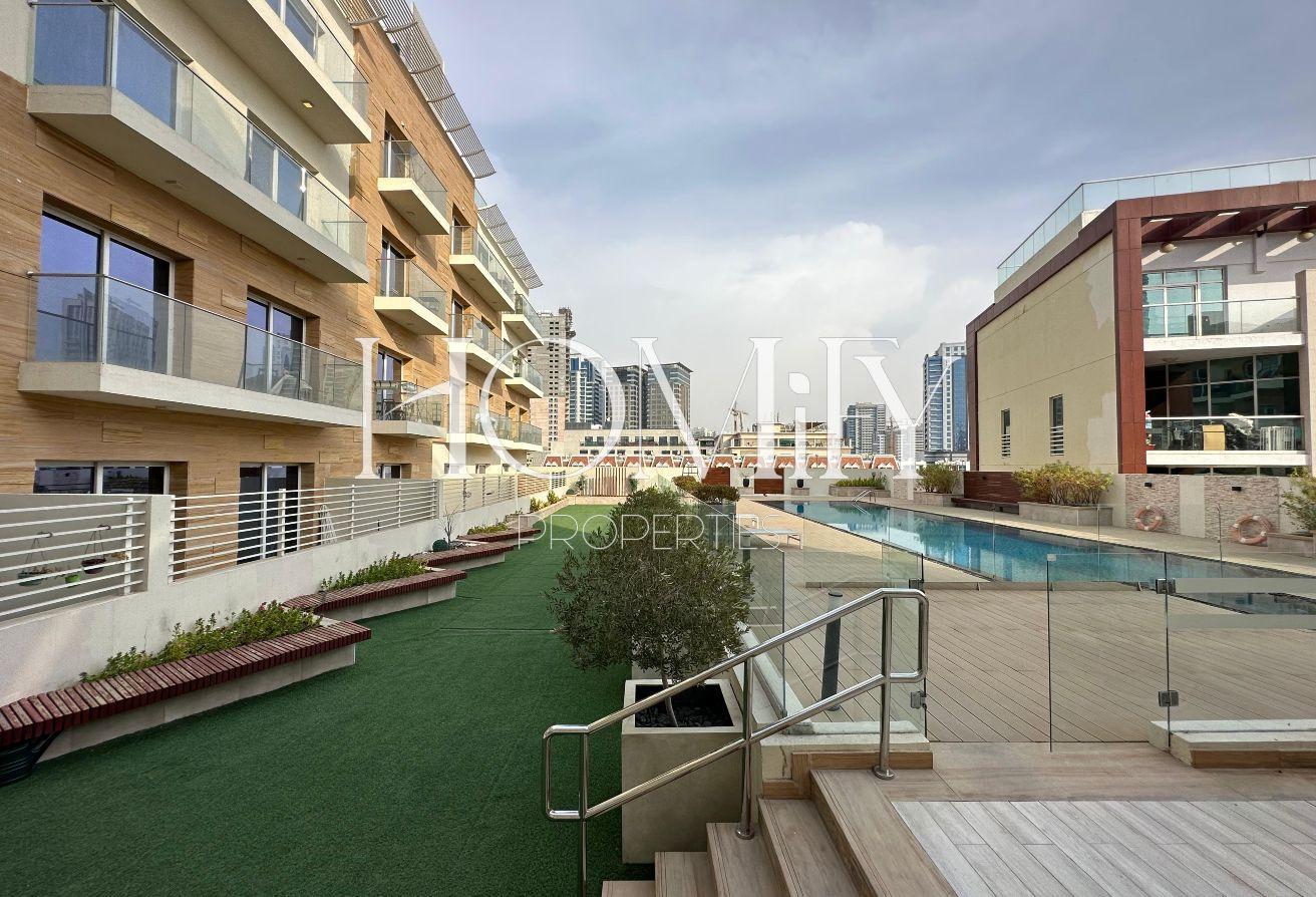 FULLY FURNISHED | HUGE LAYOUT | MULTIPLE CHEQUES photo 12