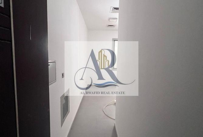 87034288 - Property Image 3