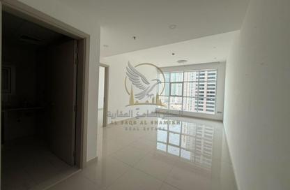 Apartment - 1 - 2 for rent in Al Khan Corniche - Al Khan - Sharjah
