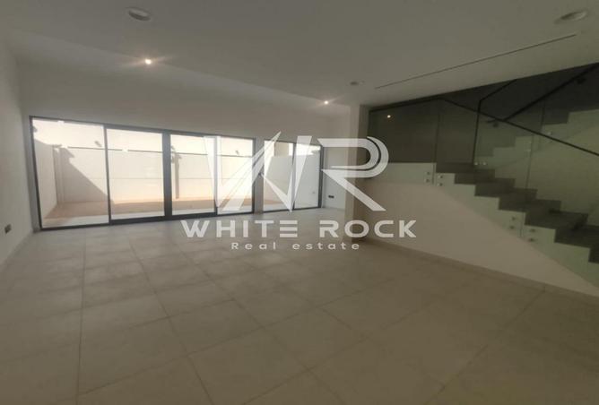 74235217 - Property Image 2