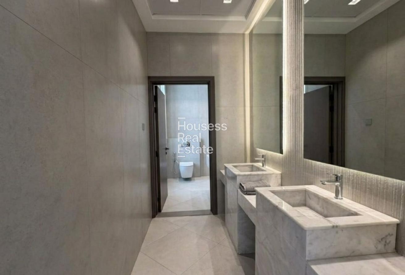 Spacious Villa | 2 Kitchens |Maid and Drivers Room photo 12