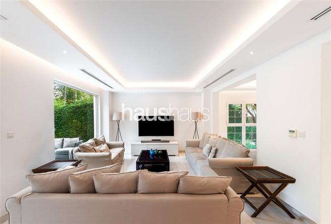 71122231 - Property Image 2