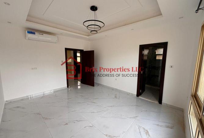 113698105 - Property Image 2