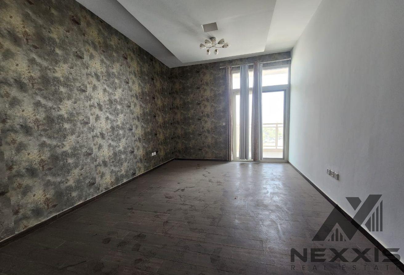 Elegant Apartment with Maid Room | Prime Location photo 9