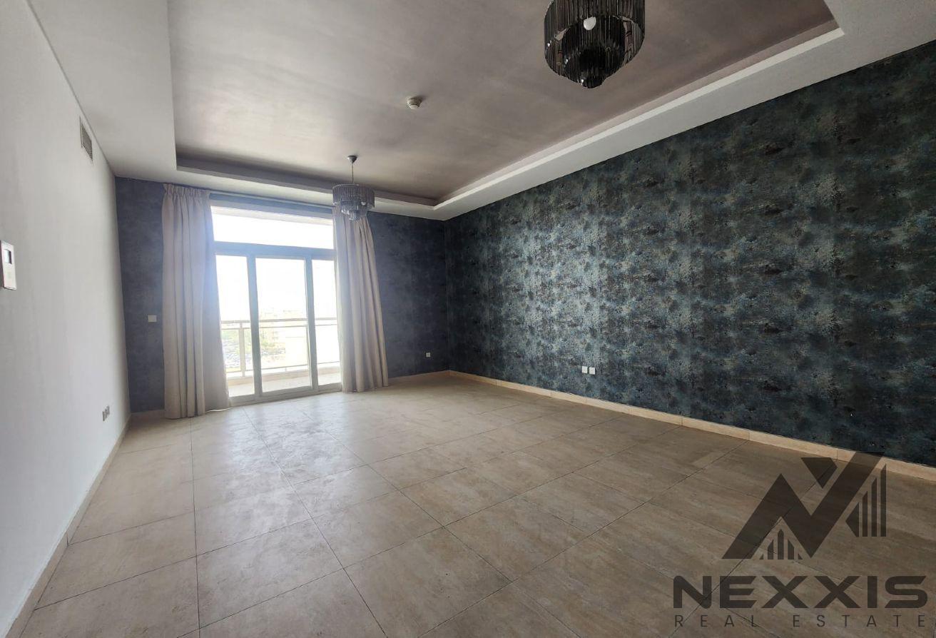 Elegant Apartment with Maid Room | Prime Location photo 3