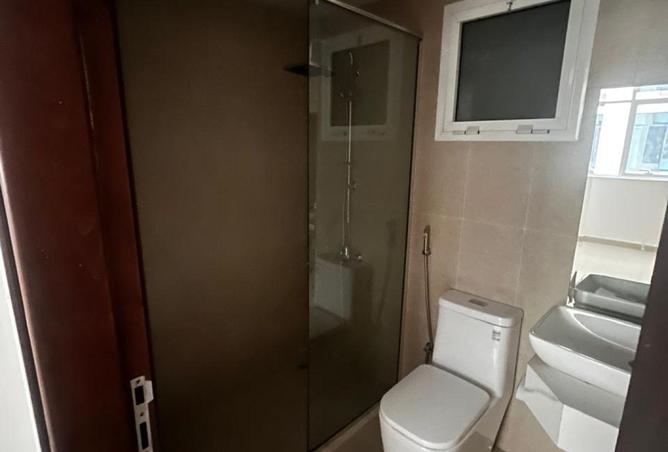 98700099 - Property Image 3