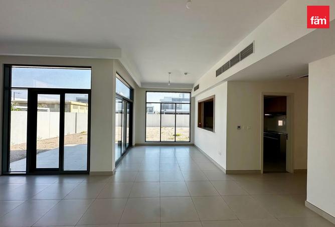 122001957 - Property Main Image