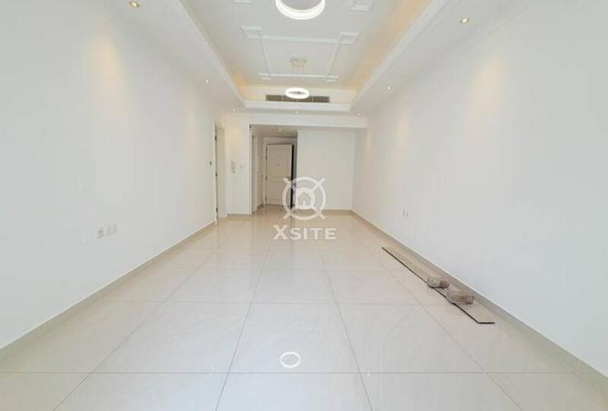 Stylish 1 BR |Dewa Building |Spacious photo 2