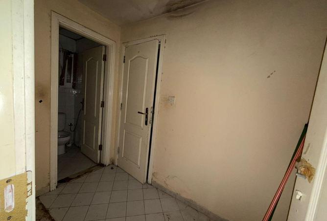 72312201 - Property Image 2