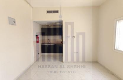 Apartment - Studio - 1 Bathroom for rent in Muwaileh 3 Building - Muwaileh - Sharjah