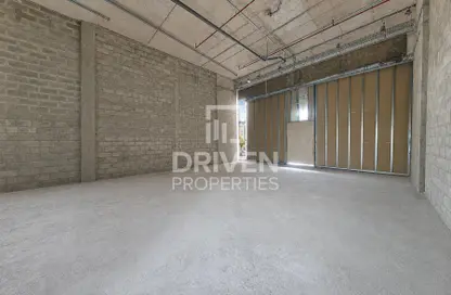 Retail - Studio for rent in Canal Front Residence 3 - Canal Front Residences - Al Wasl - Dubai