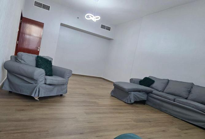 84083435 - Property Main Image