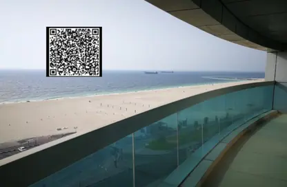 شقة - 2 غرف نوم - 4 حمامات للبيع في برج الكورنيش - طريق كورنيش عجمان - عجمان