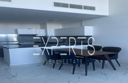 Apartment - 2 Bedrooms - 2 Bathrooms for rent in The Gate - Masdar City - Abu Dhabi