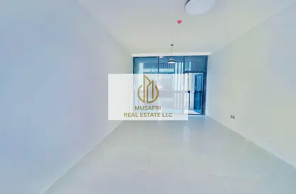 Apartment - 1 Bedroom - 2 Bathrooms for rent in Muwailih Building - Muwaileh - Sharjah