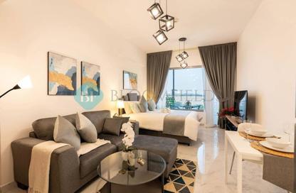 Apartment - Studio - 1 for rent in Oasis 1 - Oasis Residences - Masdar City - Abu Dhabi