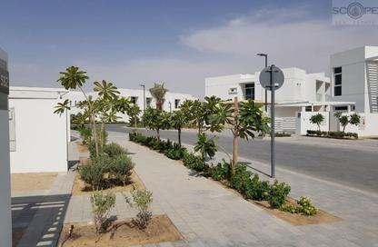 Townhouse - 2 - 4 for rent in Arabella Townhouses 2 - Arabella Townhouses - Mudon - Dubai