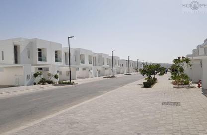 Townhouse - 2 - 4 for rent in Arabella Townhouses 2 - Arabella Townhouses - Mudon - Dubai