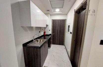 Apartment - 1 Bedroom - 2 Bathrooms for rent in Rukan Tower B - Rukan Tower - Rukan - Dubai