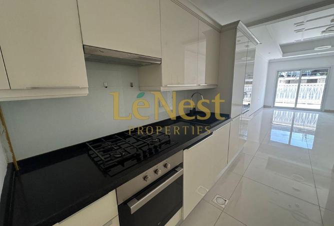 94010800 - Property Image 3