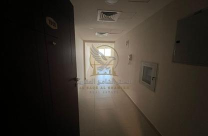 Apartment - 1 Bedroom - 2 Bathrooms for rent in Al Majaz 1 - Al Majaz - Sharjah Apartment - 1 Bedroom - 2 Bathrooms for rent in Al Majaz 1 - Al Majaz - Sharjah