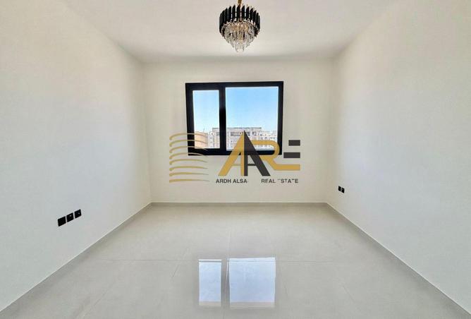 102413578 - Property Image 2