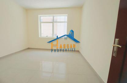 Apartment - 2 Bedrooms - 2 Bathrooms for rent in Al Kanana Building - Al Khan Lagoon - Al Khan - Sharjah