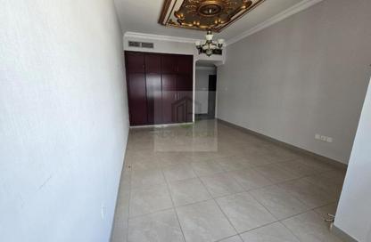 Office Space - Studio - 2 Bathrooms for rent in Al Wasl Building - Al Wasl - Dubai
