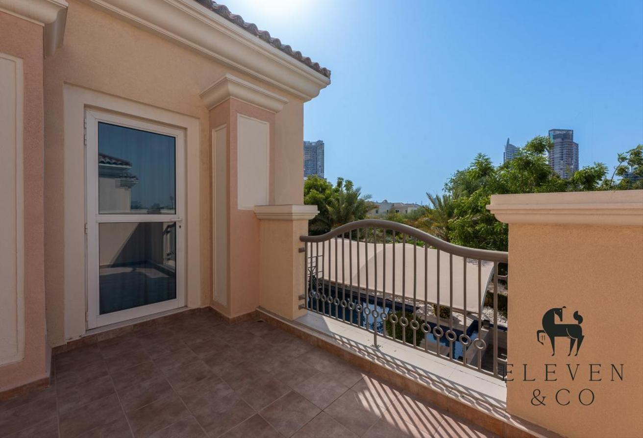 GOLF VIEWS | PRIVATE POOL + GARDEN | LARGE PLOT photo 14