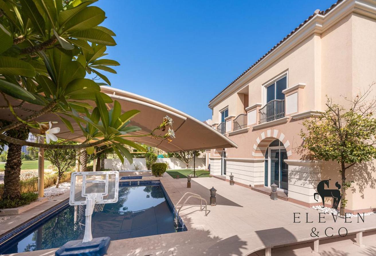 GOLF VIEWS | PRIVATE POOL + GARDEN | LARGE PLOT photo 15