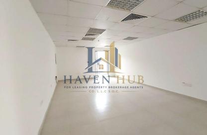 Office Space - Studio - 1 for rent in Port Saeed Building - Port Saeed - Deira - Dubai Office Space - Studio - 1 for rent in Port Saeed Building - Port Saeed - Deira - Dubai