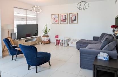 Apartment - 2 - 3 for rent in The Lofts East - The Lofts - Downtown Dubai - Dubai