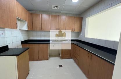 Apartment - 1 Bedroom - 2 Bathrooms for rent in The Gardens Buildings - The Gardens - Dubai