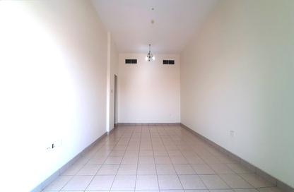 Apartment - 2 - 3 for rent in Al Khabaisi - Deira - Dubai